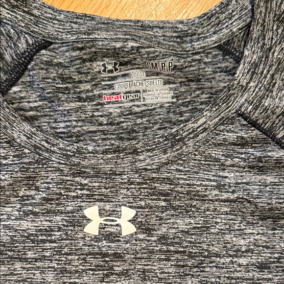 Under Armour Heathered Black Short Sleeve Loose Fit Tee Small - Picture 6 of 12